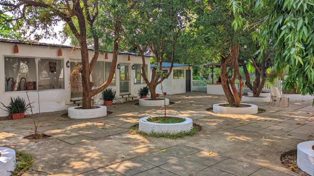 Headquarter Khajuraho Hostel Exterior photo