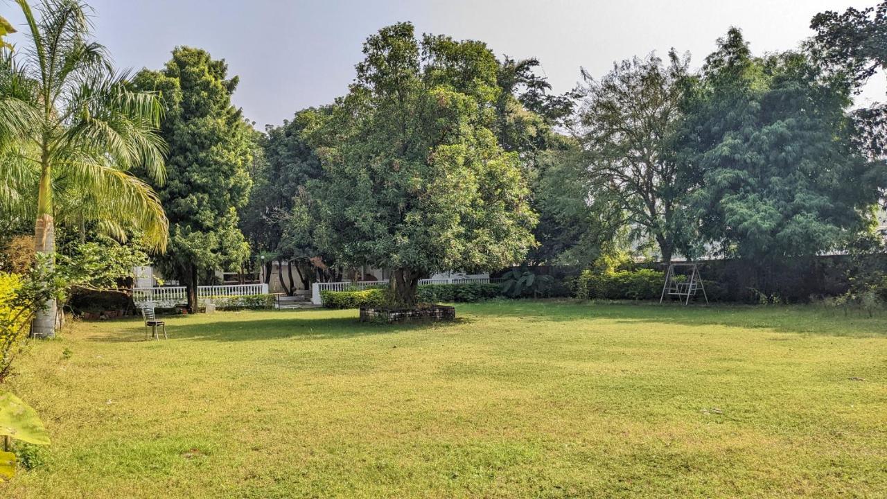 Headquarter Khajuraho Hostel Exterior photo